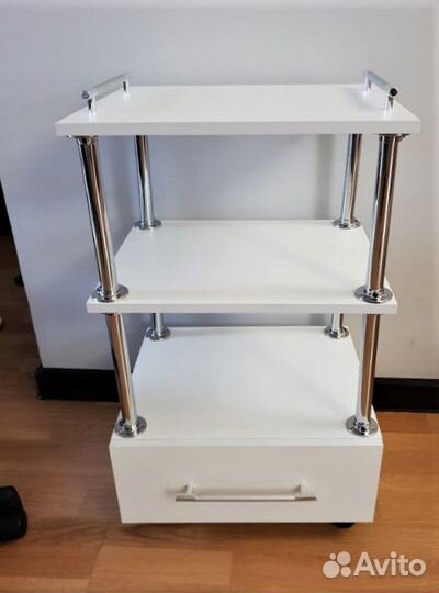 Тележка косметолога с ящиком