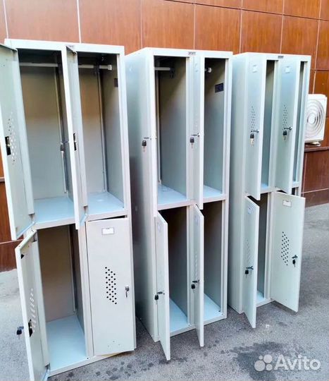 Шкаф металлический для одежды