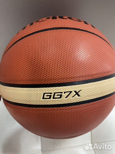 Баскетбольный мяч Molten GG7X
