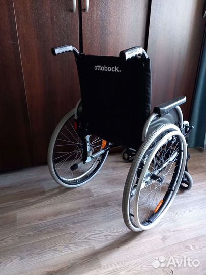 Инвалидная коляска новая