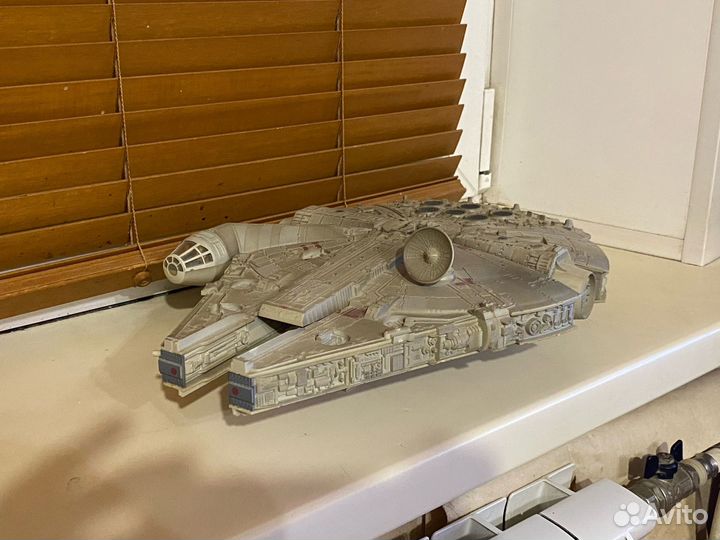 Модель Сокол Тысячелетия Millennium Falcon Revell