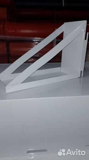 Корзина для пожарного рукава белая, красная