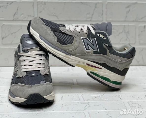 Кроссовки new balance 2002r