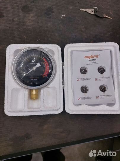 Манометр на пресс