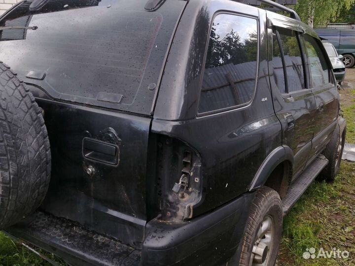 Стекло заднее Frontera B