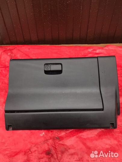 Бардачок рестайлинг Nissan Patrol Y61