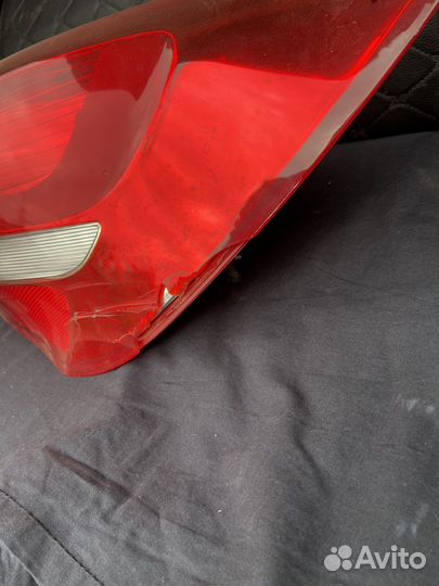 Задний правый фонарь kia ceed