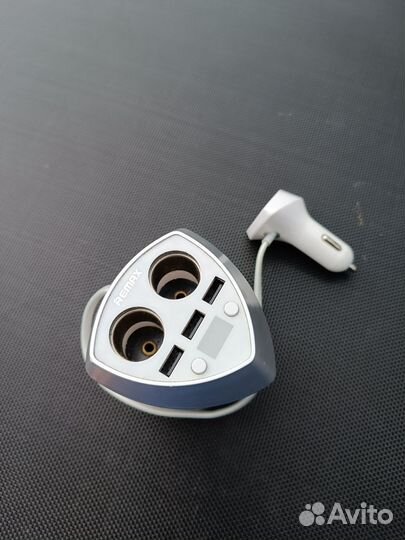 Автомобильное зарядное устройство