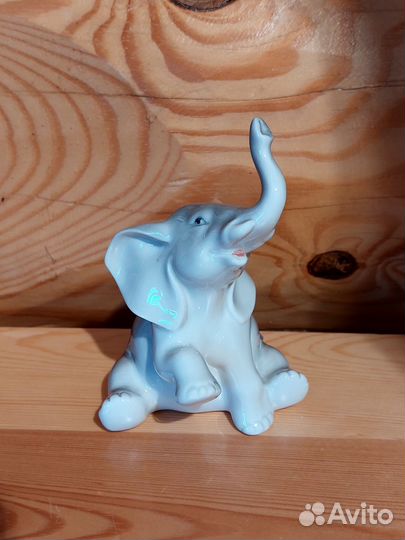 Фарфоровые фигурки животных