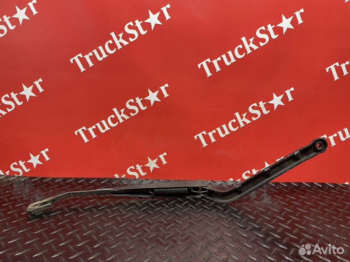 Поводок стеклоочистителя