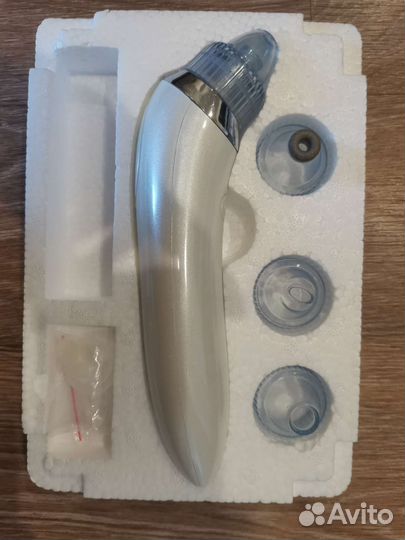 Вакуумный аппарат для чистки лица