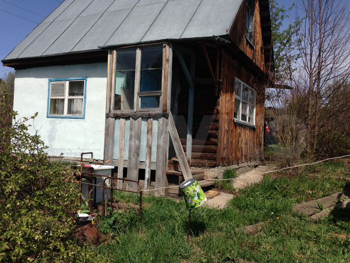 Дача 35 м² на участке 10 сот.