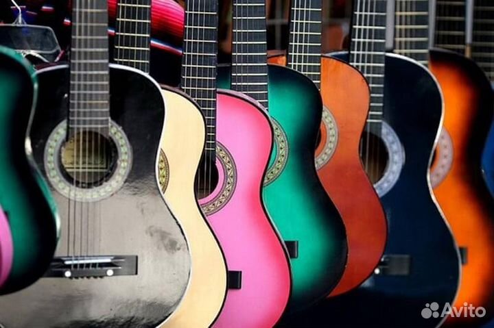 Гитара акустическая и укулеле