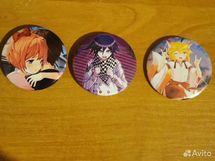 Аниме значки и брелок