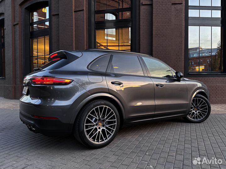 Porsche Cayenne 3.0 AT, 2019, 61 890 км