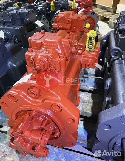 Гидравлический насос Hyundai R290LC-7 31N8-10010