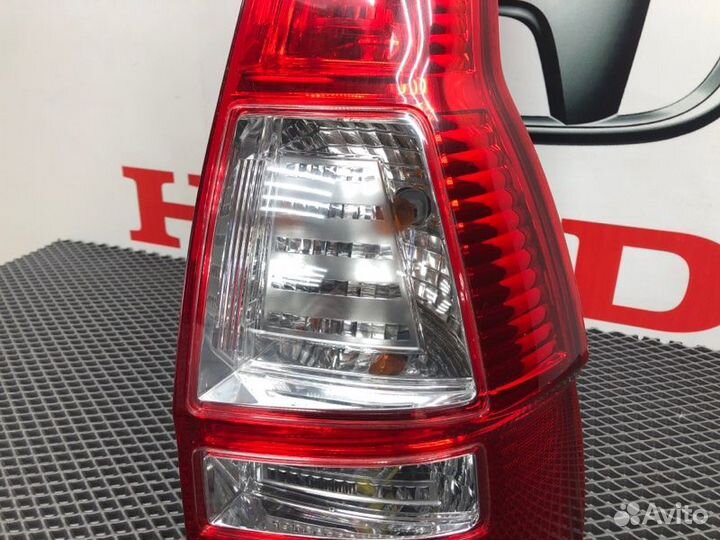 Фонарь наружний задний правый Honda Cr-V3 RE 2008