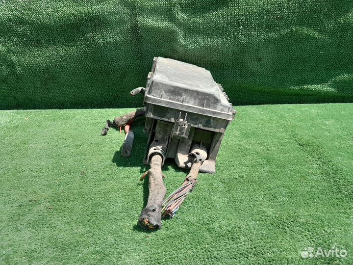 Блок предохранителей Opel Astra H