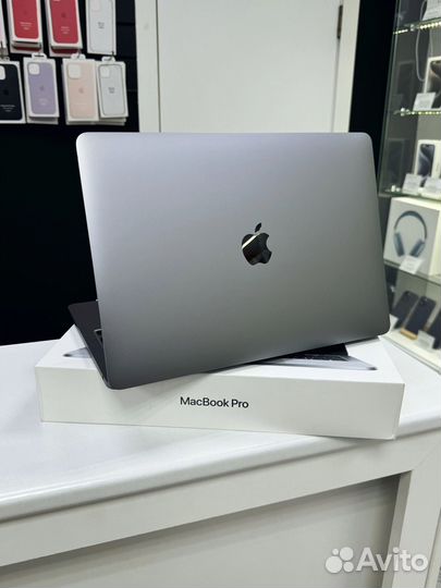 Apple MacBook Pro 13 M1 8/256gb Б/У