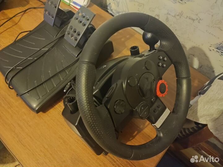Руль Logitech Driving force gt