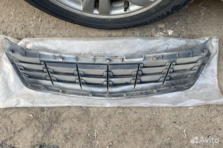Решетка радиатора приора