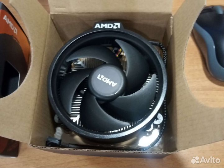 Кулер для процессора, заводской от 5600G Box