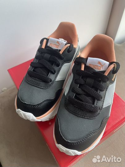 Кроссовки для девочки Puma R78 Voyage 29 р