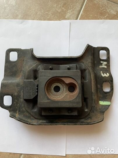 Подушка двигателя левая mazda 3 bl