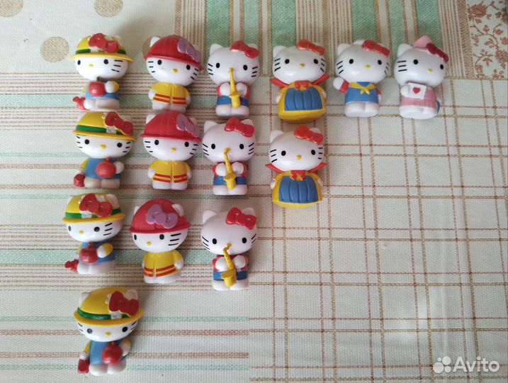 Игрушки из киндера пакетом