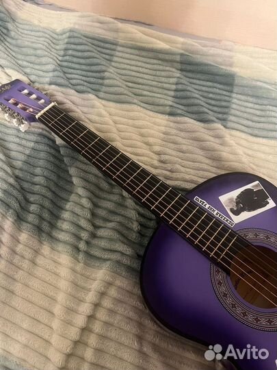 Продам Классическую Гитару Вместе С Каподастром