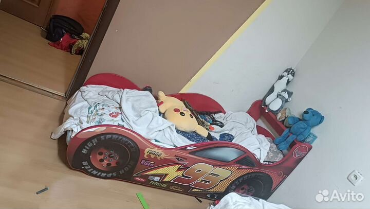 Детская кровать машинка с матрасом