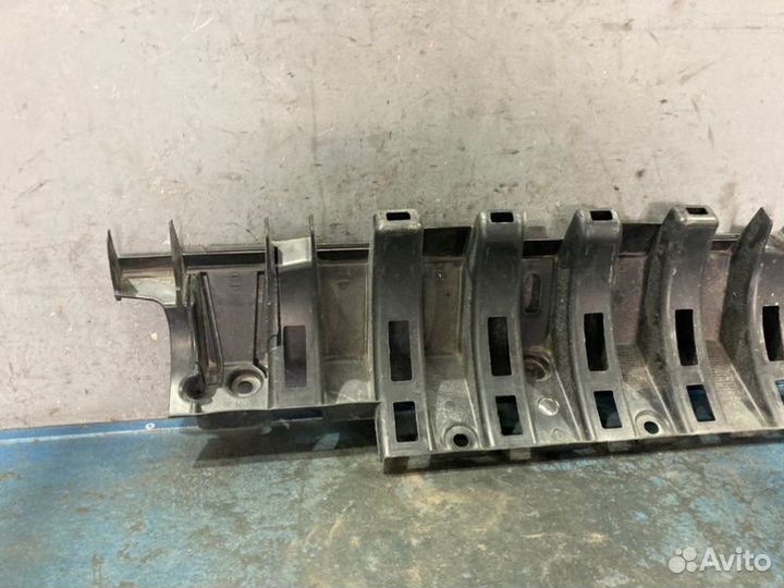 Усилитель бампера задний Peugeot 3008