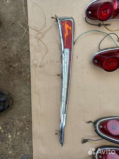 Эмблема на капот зим