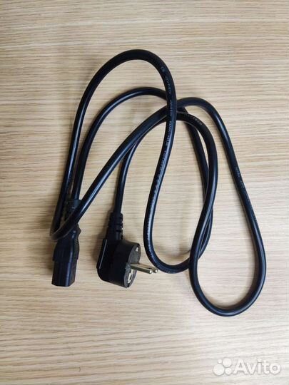 Кабеля для подключения компьютора