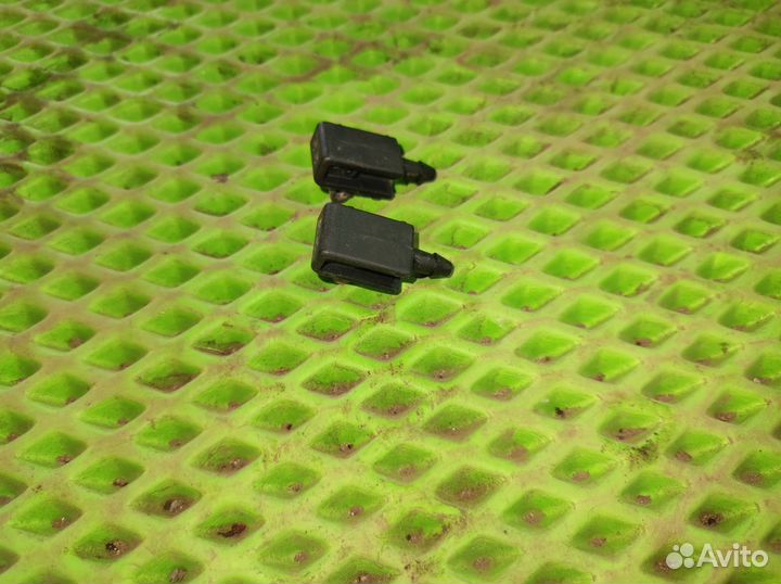 Форсунка омывателя лобового стекла Меган 2