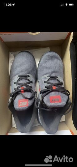 Кроссовки новые