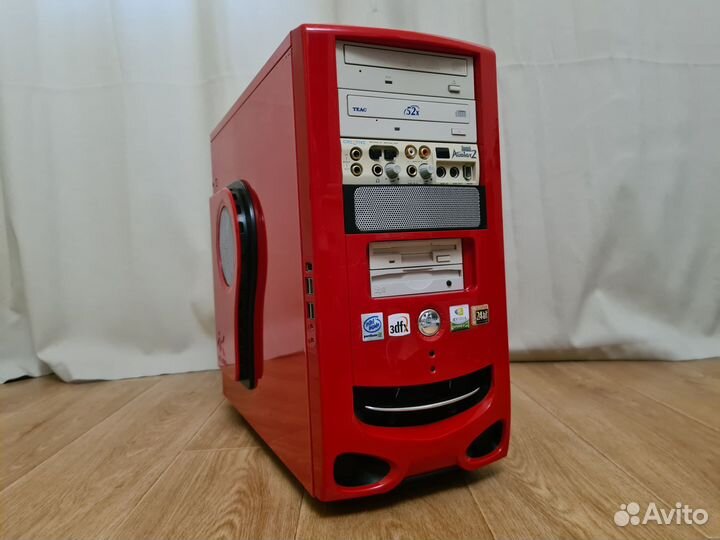 Pentium 3, Geforce 2 GTS 3D, 3DFX, Audigy 2, Zip