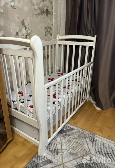 Детская кроватка