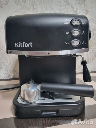 Кофеварка рожковая Kitfort KT-718