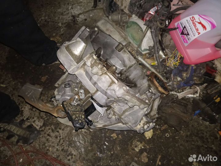 Volkswagen jetta 6 1.4т каробка механика 6стубка