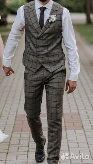Мужской костюм тройка бу