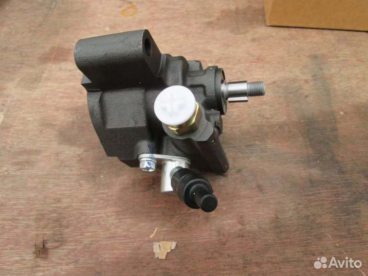 Насос гидроусилителя Toyota Townace Noah KR42 7K-E