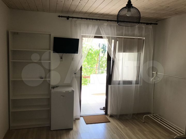 Комната 15 м² в 4-к., 1/2 эт.