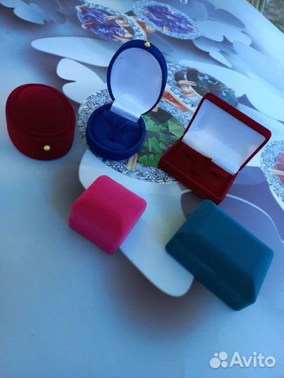 Подарочные коробки