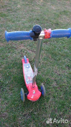 Отличный самокат трехколесный