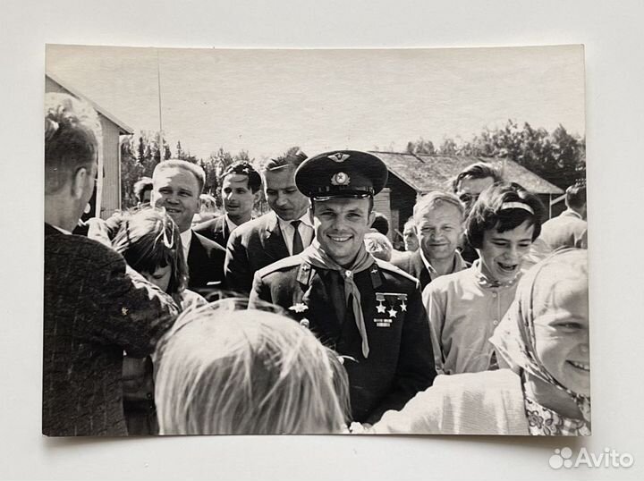 Автограф Юрия Гагарина + фото