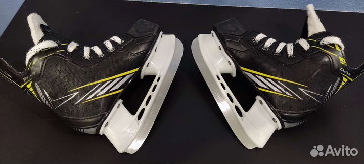 Коньки хоккейные CCM tacks 1092 yth р. 28