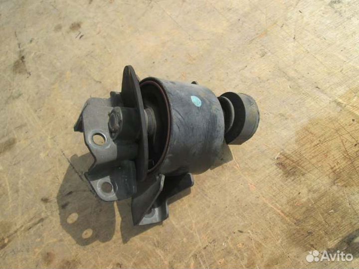 Подушка двигателя правая Nissan Tino V10 QG18DE