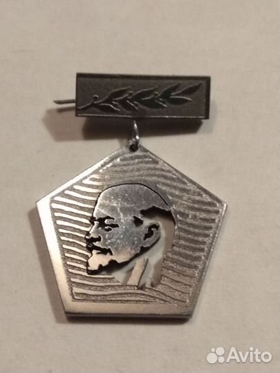 Значки. Лазерная резка