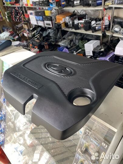 Крышка двигателя vesta 1.6 экран